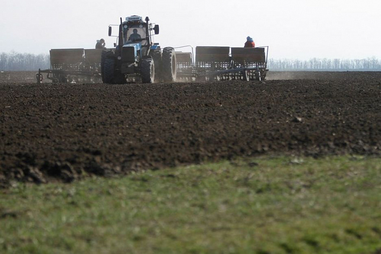 В Ростовской области приступили к весенне-полевым работам 