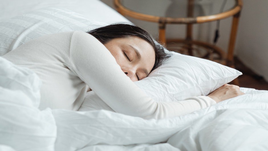 Ученые объяснили, почему так важно спать в полной темноте