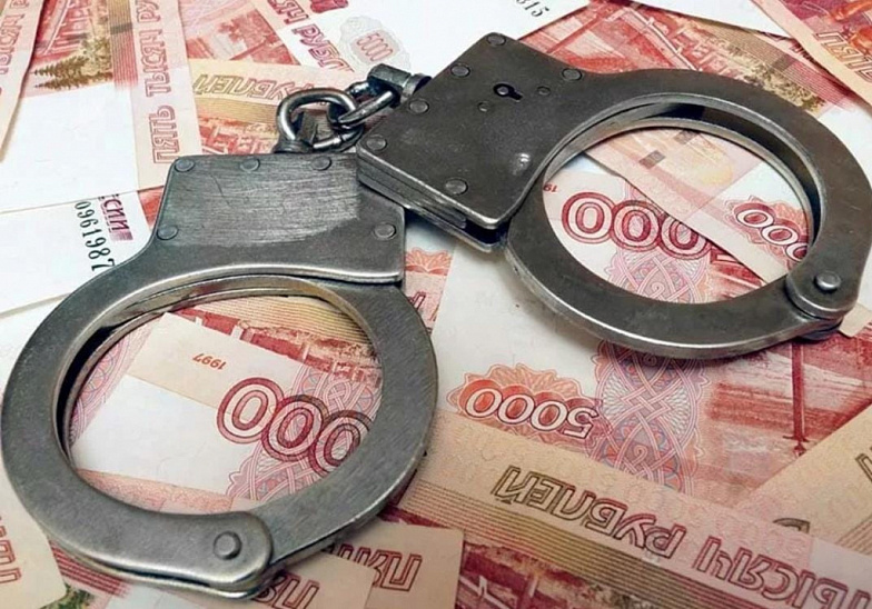 В Азове мужчина стал жертвой мошенника и лишился более двух миллионов рублей