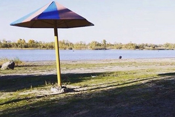 В Азове запретили купаться на городском пляже