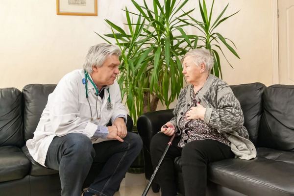 Впервые в Азове для пожилых проведут диагностику деменции