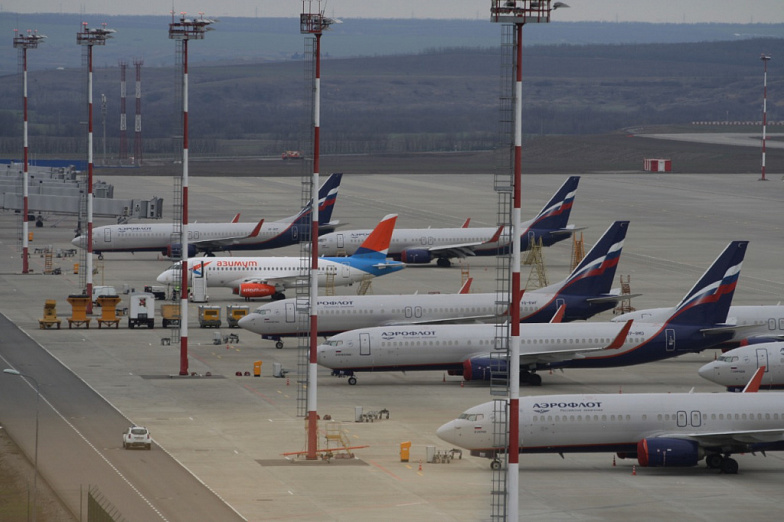 Режим ограничения полетов для аэропортов юга России продлили в очередной раз