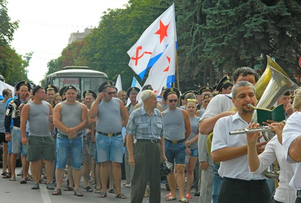 В День ВМФ в Азове моряки устроят парадный марш под оркестр