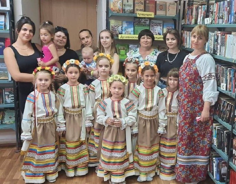 Единый день фольклора прошел в Азовском районе