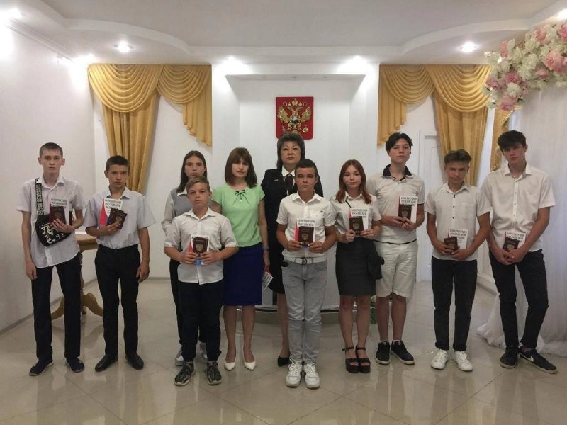 Юные жители Азовского района получили паспорта гражданина Российской Федерации