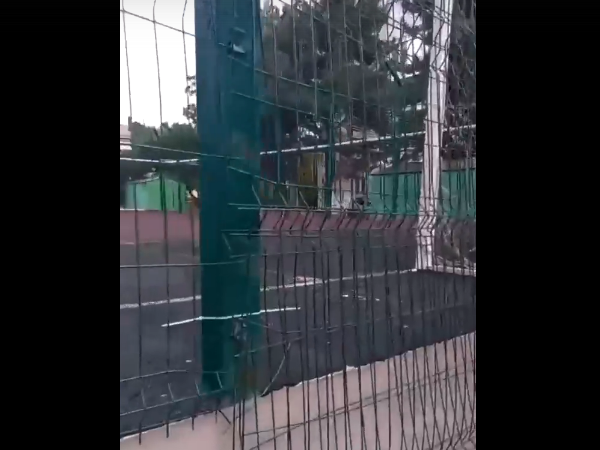Жители Азова пожаловались на «убитую» футбольную площадку на улице Мира