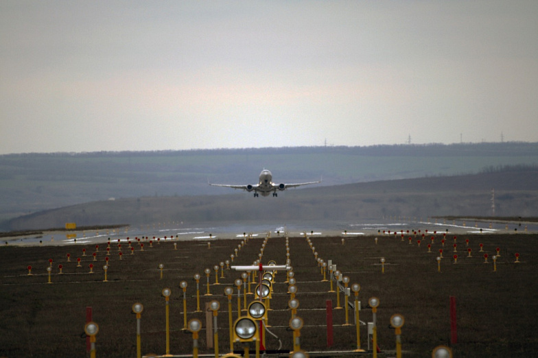 Легкомоторный самолет совершил жесткую посадку в Ростовской области
