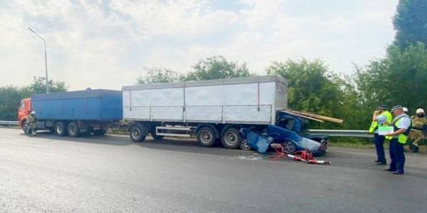 На трассе Ростов — Азов насмерть разбился водитель «семёрки»