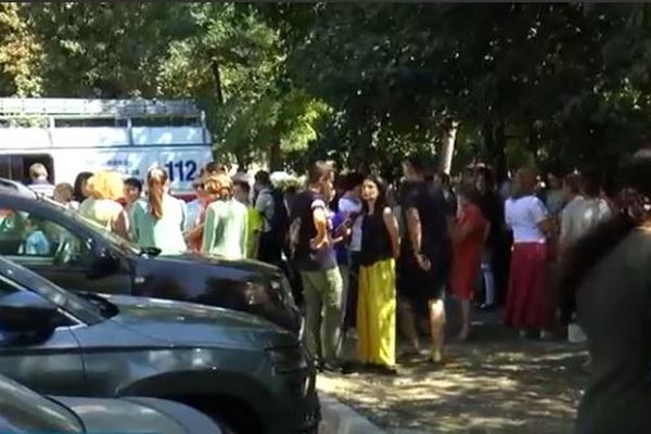 В Азове из–за угрозы минирования эвакуировали СОШ №13