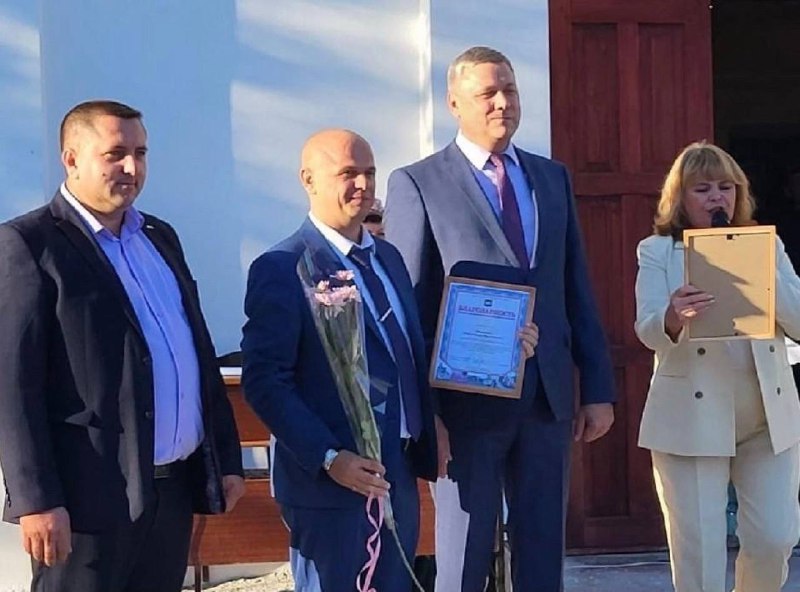 Глава администрации Азовского района поздравил жителей Головатовки со 140-летием села