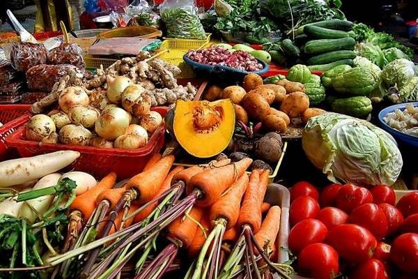 Цены на продукты на праздничной ярмарке в Азове обещали снизить до 15%