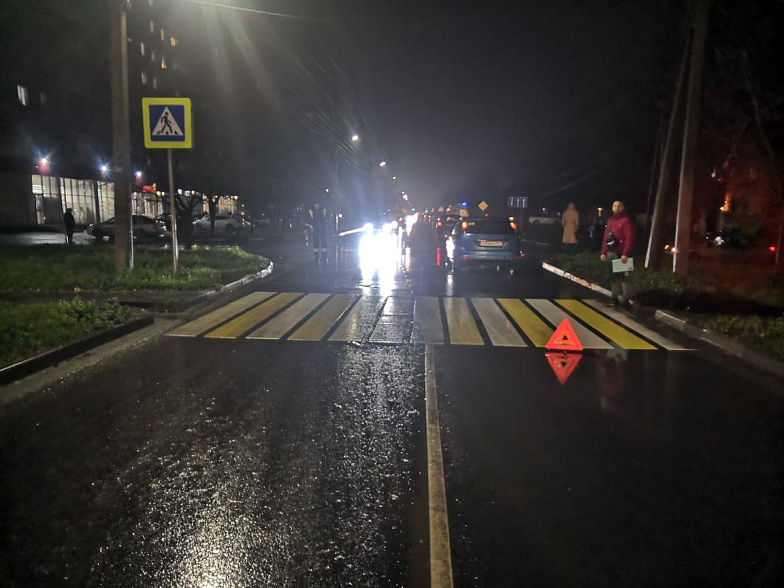 В Азове иномарка сбила 52-летнюю женщину на пешеходном переходе