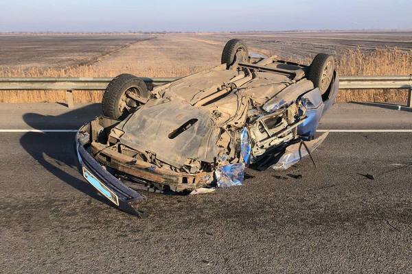 Водитель Daewoo уснул за рулём и врезался в самосвал на трассе Ростов — Азов