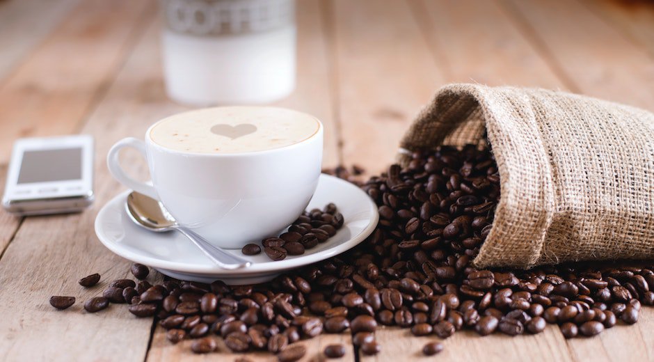 Ученые установили, сколько кофеина нужно употреблять по утрам для улучшения памяти