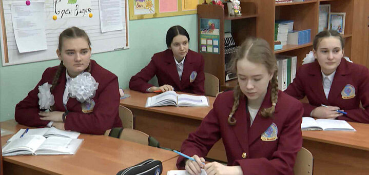 Школьники Ростовской области стали подавать заявления на сдачу ЕГЭ