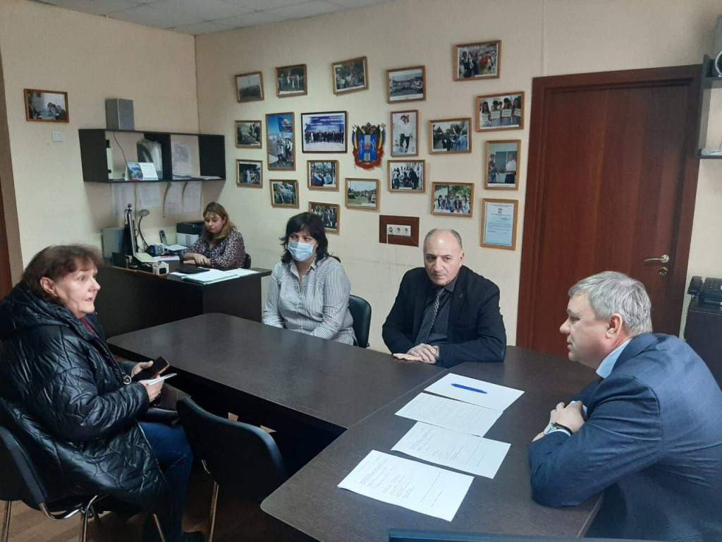 Глава Администрации Азовского района провел прием семей мобилизованных граждан