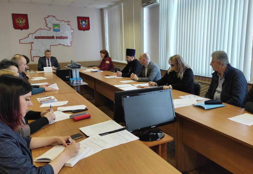 Глава администрации Азовского района встретился с лидерами национальных диаспор Азовского района