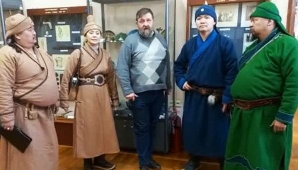 Азов посетил потомок Чингиз–хана