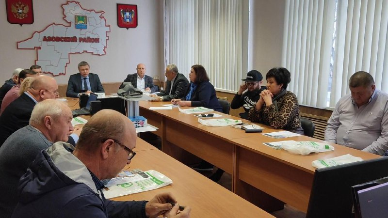 <strong>В Азовском районе провели совещание по развитию животноводства</strong>