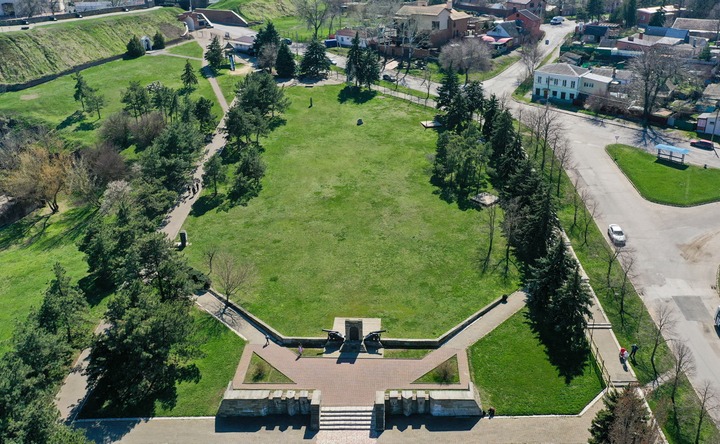 Крепостной парк в Азове дважды закроют на время подготовки к фестивалям