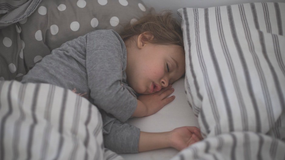 Шесть простых техник, которые помогут спать лучше