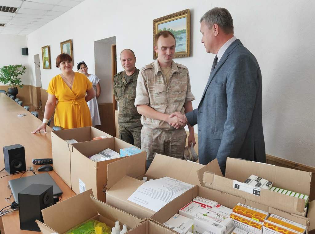 Глава администрации Азовского района  встретился с представителями подшефной воинской части противовоздушной обороны