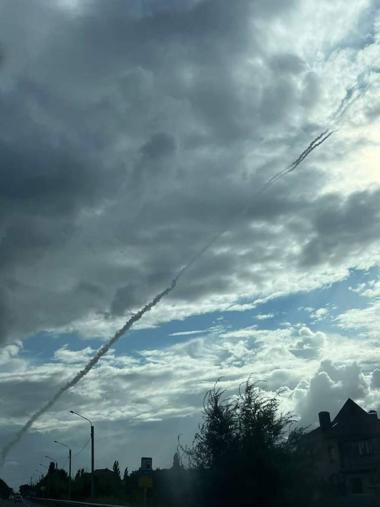 Системой ПВО сбита вторая ракета в Азовском районе