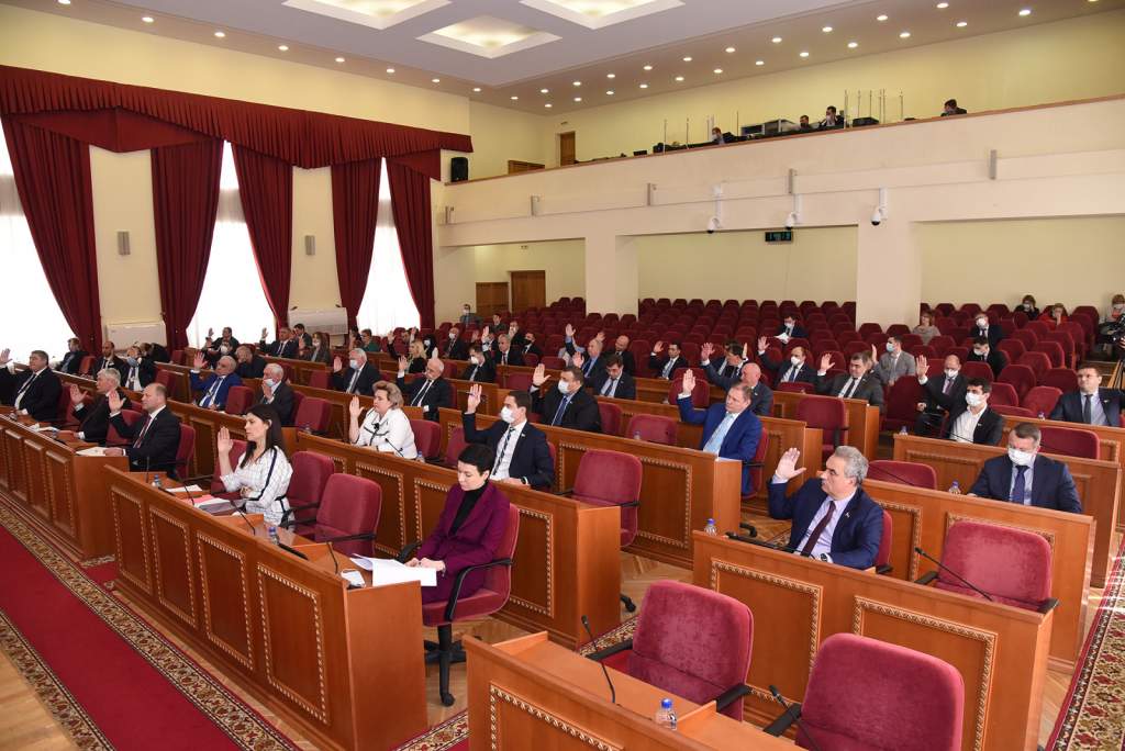 В Ростовской области прошла жеребьевка мест в бюллетене на выборах в донской парламент