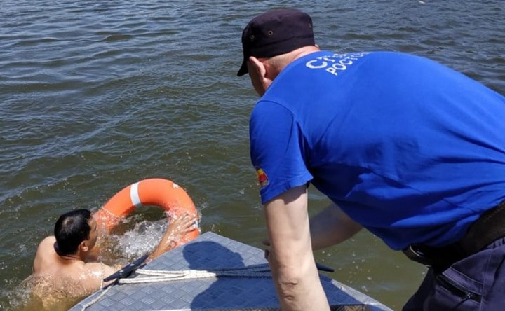 Азов оказался на втором месте по числу спасённых на воде минувшим летом