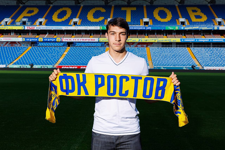 Футбольный «Ростов» арендовал 18-летнего центрального защитника «Зенита»