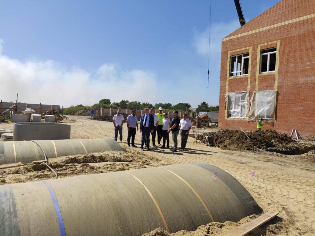 В Азовском районе продолжается строительство детского сада на 80 мест