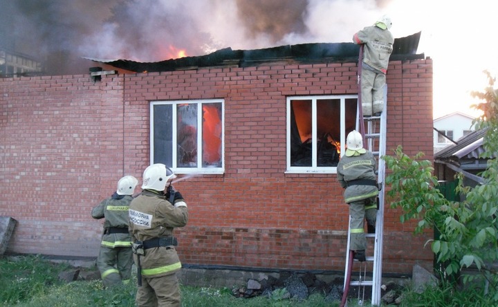 В Азовском районе погиб мужчина, отравившись угарным газом