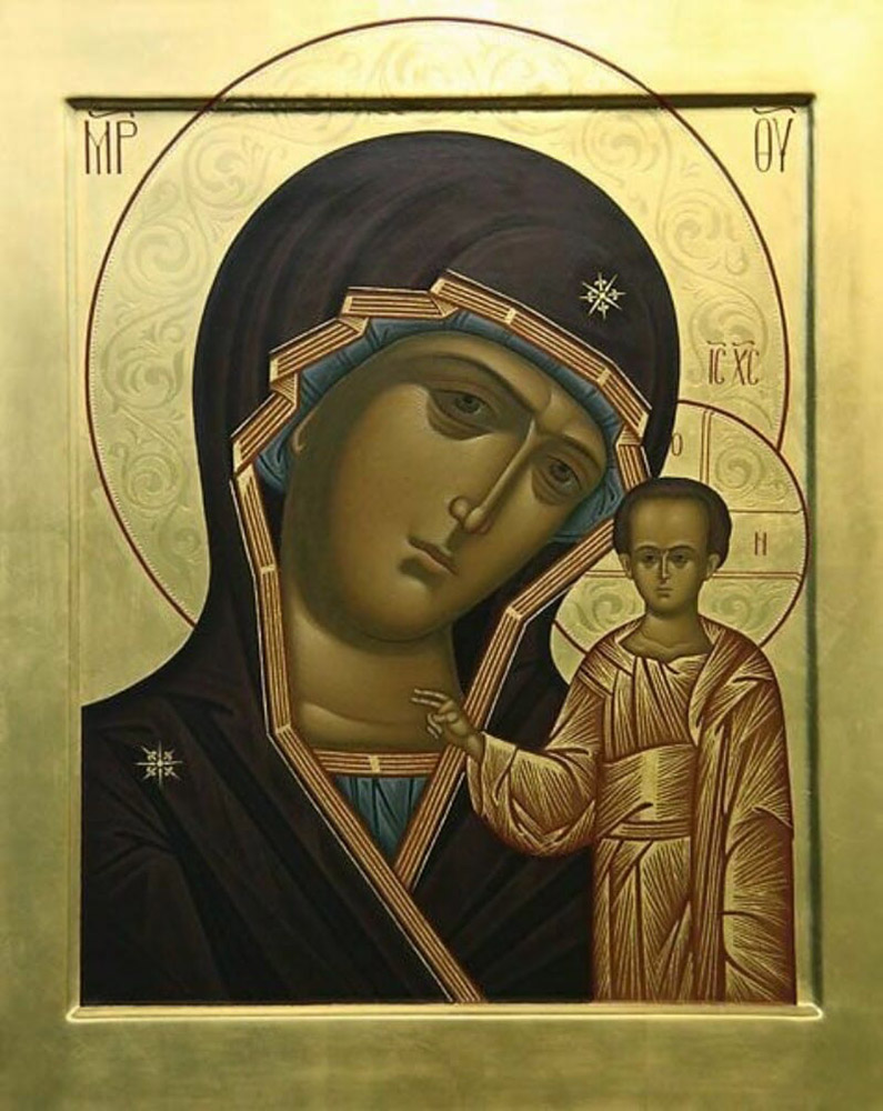 Православные верующие отмечают день Казанской иконы Божией Матери