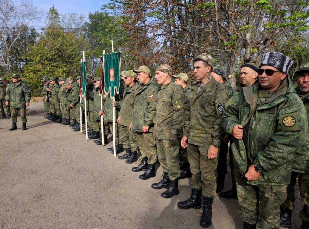 Бойцам батальона «Балтика» доставили гумпомощь из Азовского района