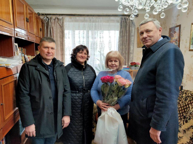 В Азовском районе поздравили матерей и жен участников СВО