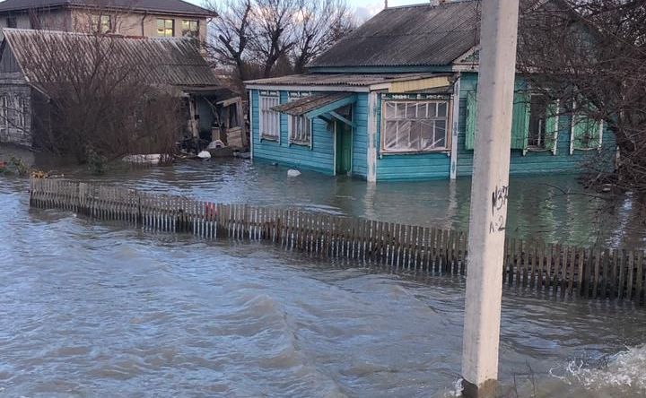 Спасатели предупредили об опасном нагоне воды в устье Дона в Азовском районе