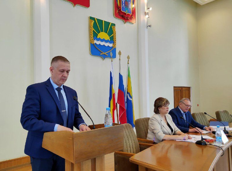 На заседании Азовского районного Собрания депутатов утвердили изменения в бюджете района на 2024 год