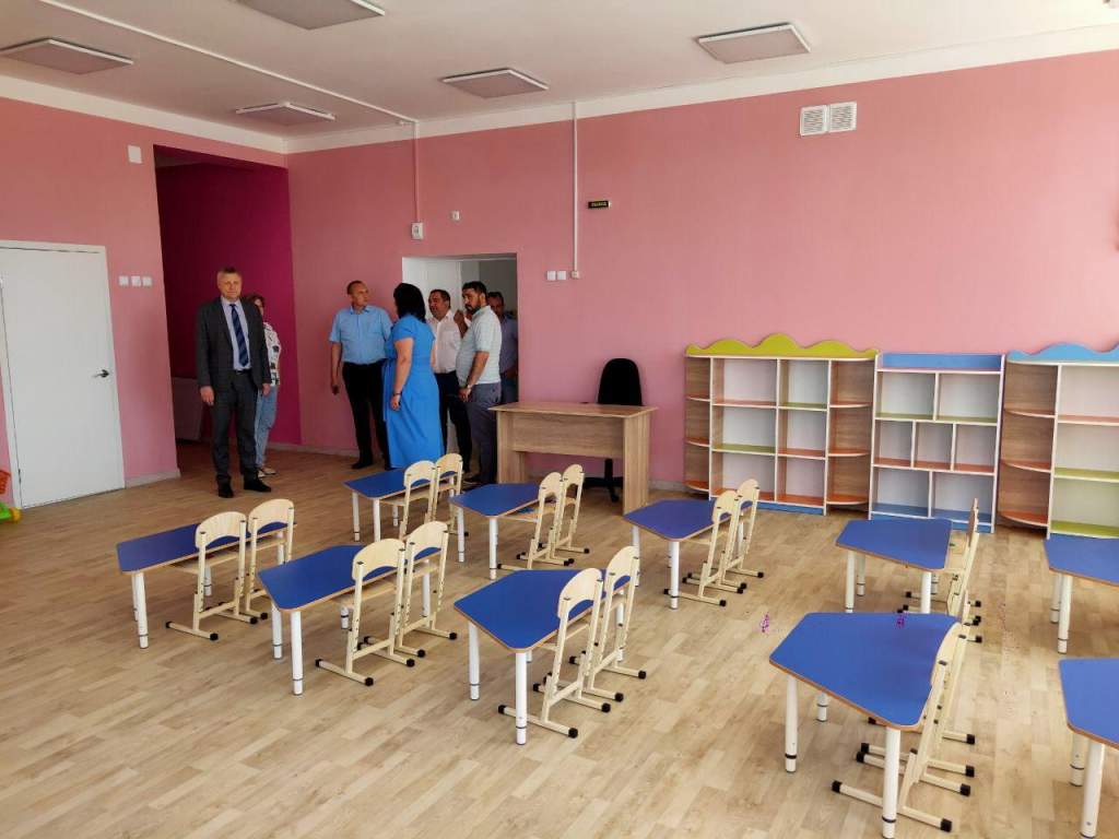 В селе Головатовка на днях завершили комплектование нового детского сада