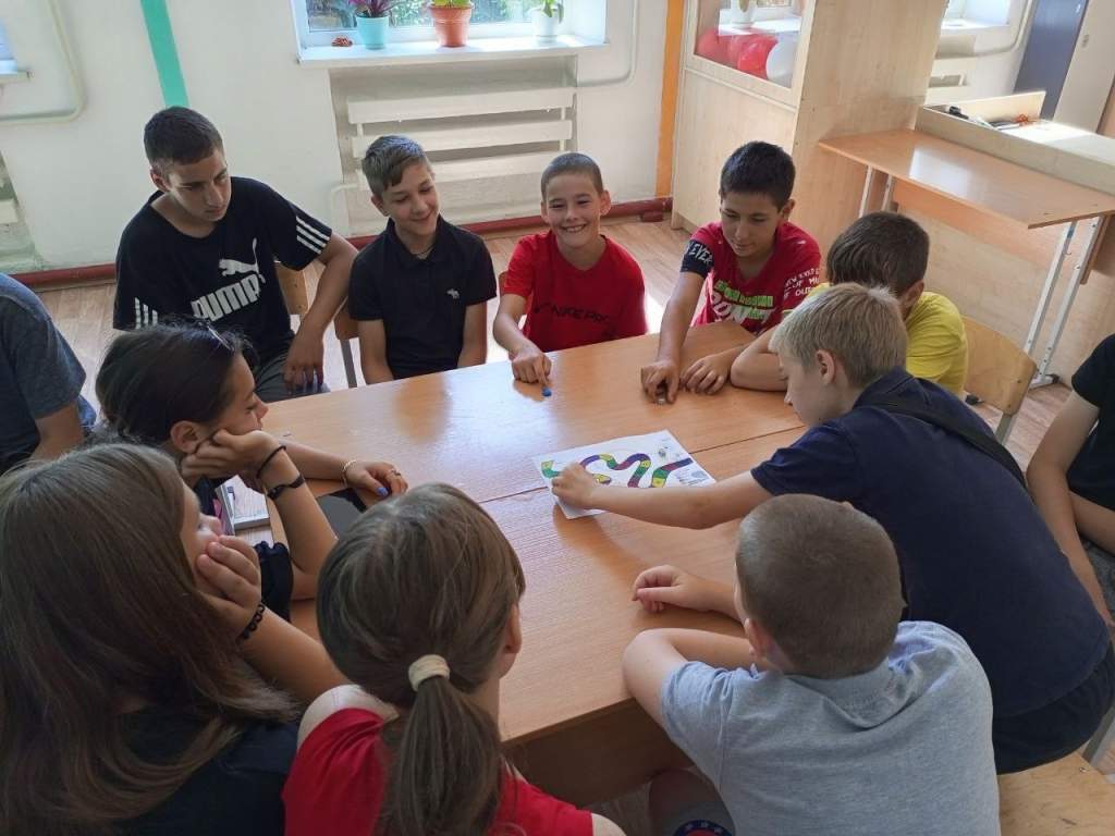 В школах Азовского района проводят мероприятия, посвященные Александру Сергеевичу Пушкину