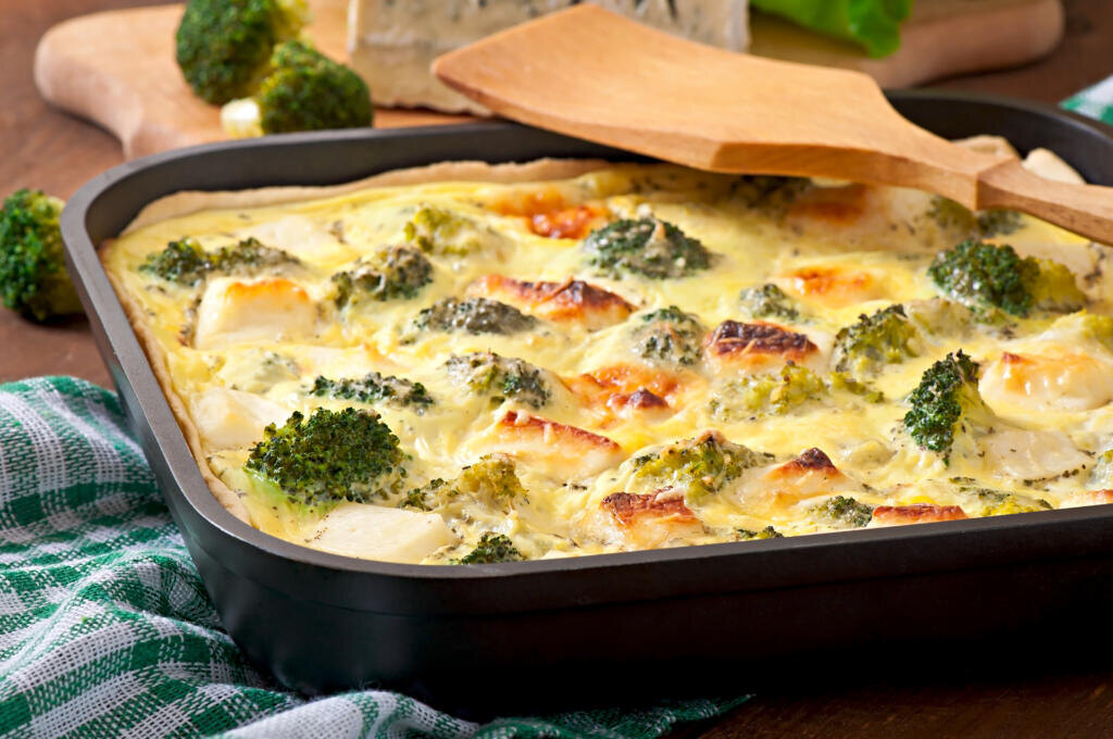 Quiche with broccoli and feta cheese Журналист
